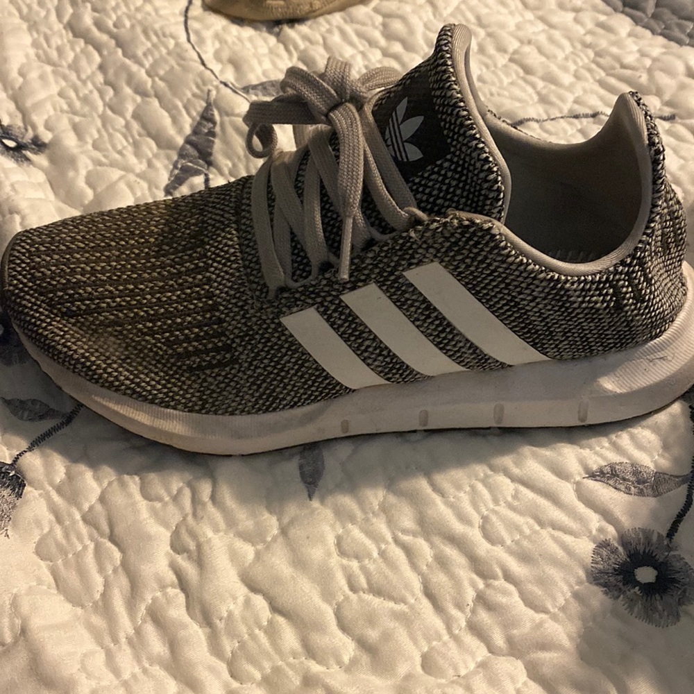 Adidas size 5.5 big kids size.